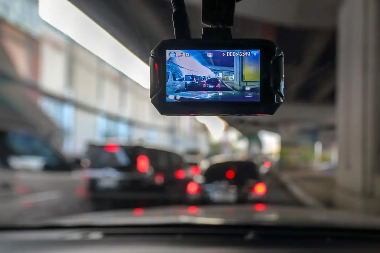 How dash cams can help your car accident case
