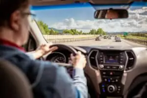 what is the safe distance between cars when driving
