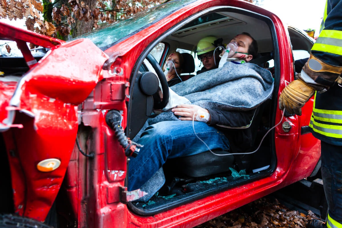 couple hurt in an auto wreck