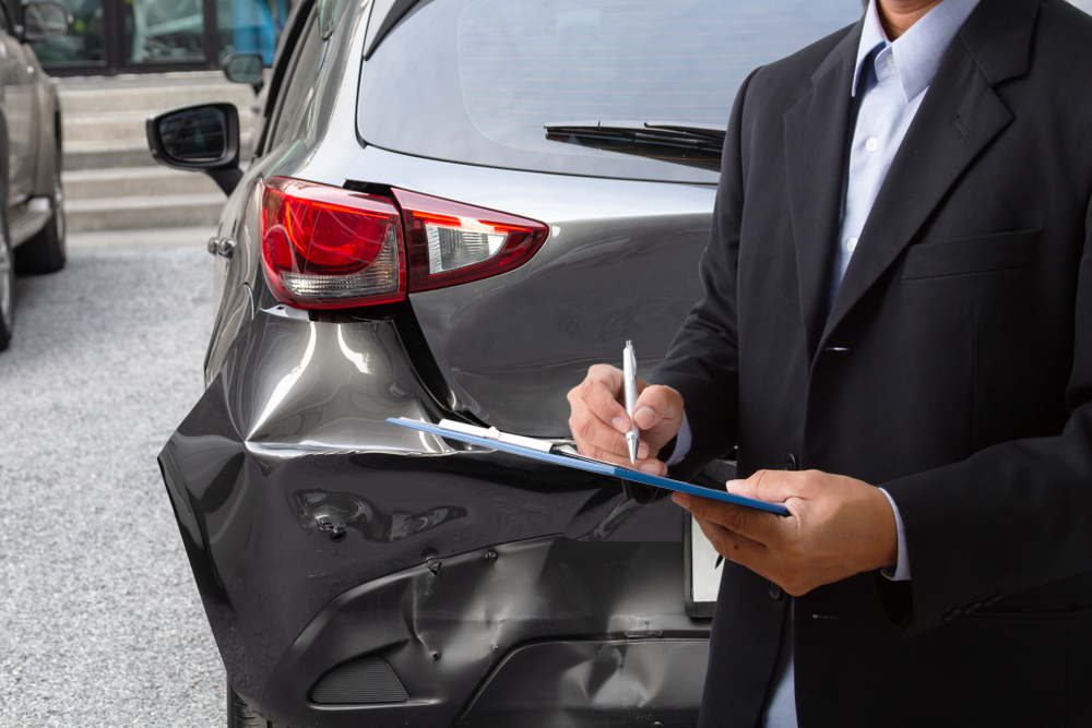 Can I sue my own car insurance company?