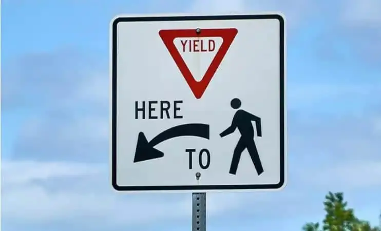 Right-of-Way Laws in Texas