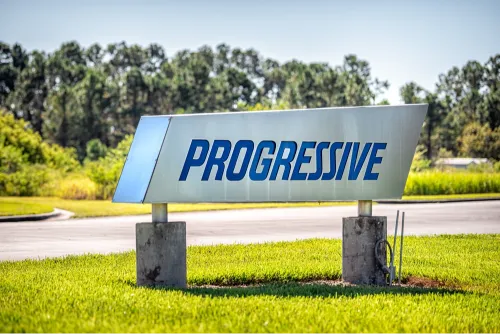 How to Handle a Progressive Insurance Adjuster After a Car Accident