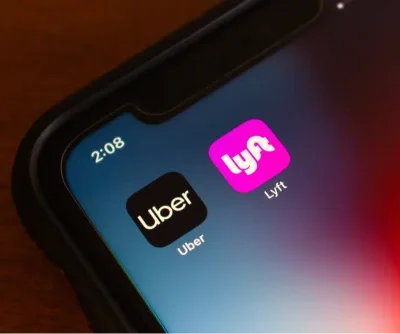 How a Rideshare Accident Lawyer Holds Negligent Drivers Accountable
