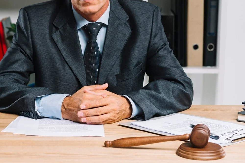 How to Choose the Right Commercial Vehicle Accident Attorney for Your Case